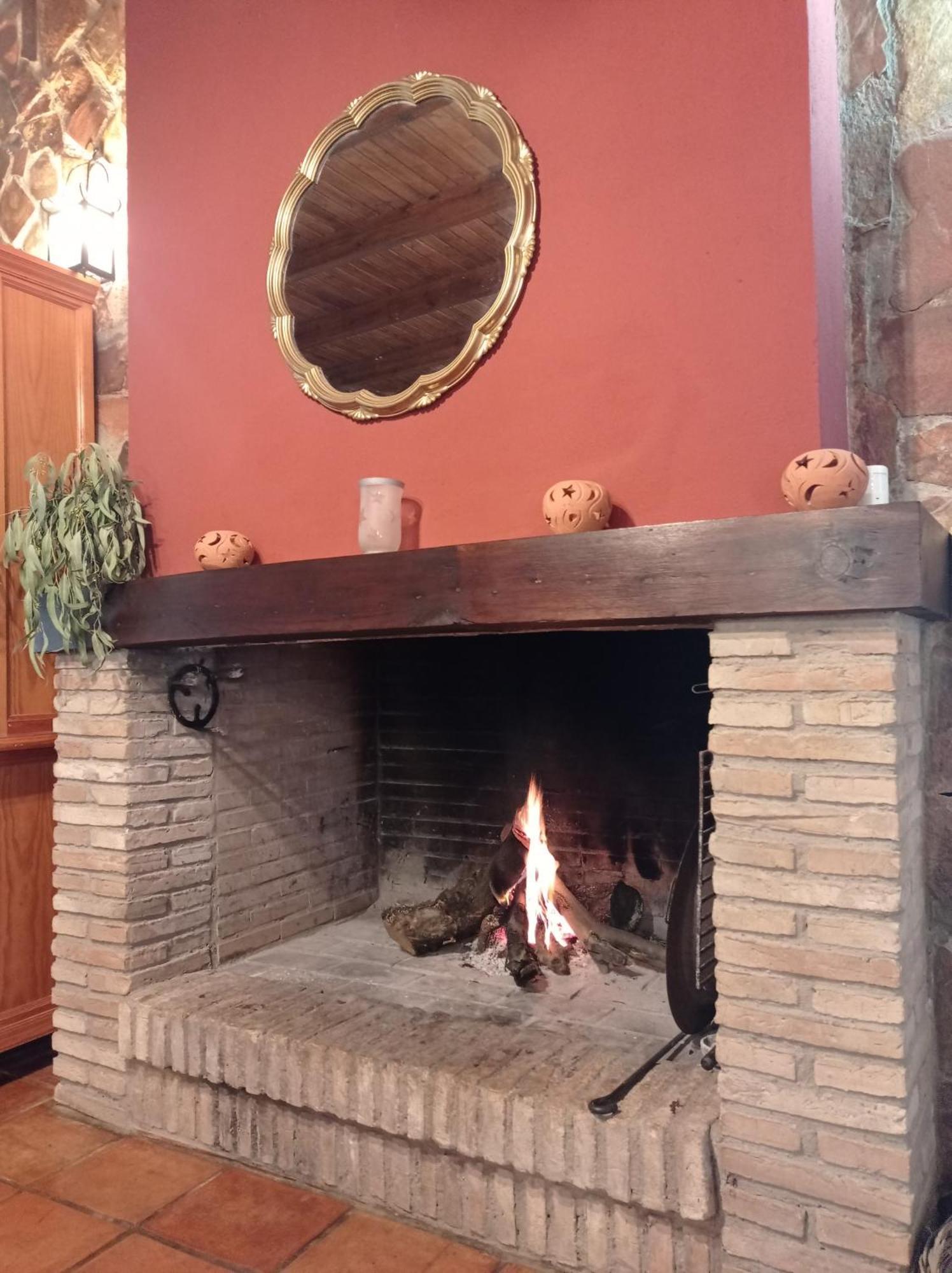 La Buganvilla, Descanso Entre Olivares Hornachuelos Luaran gambar
